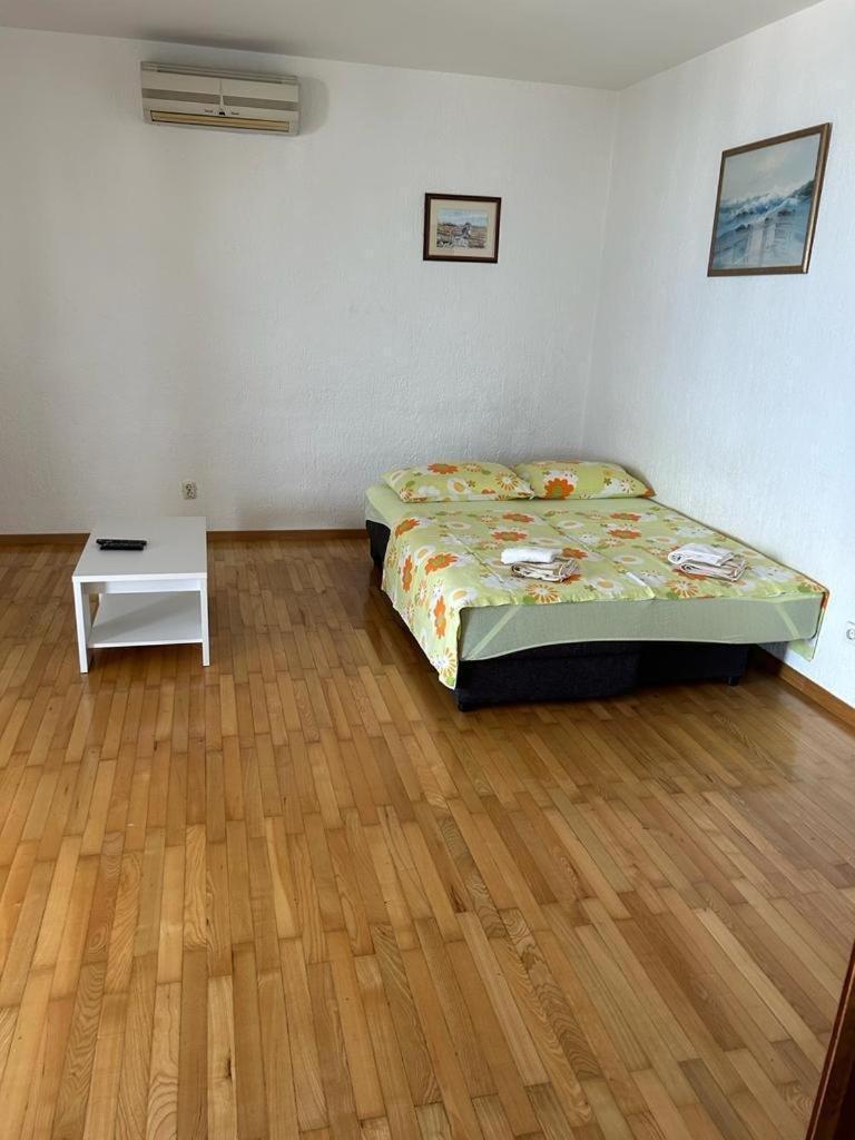 Apartments By The Sea Slatine, Ciovo - 1128 Habitación foto